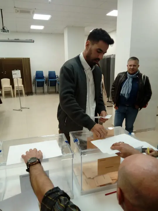 8b960355-b752-4a40-ab33-b5728680fb40