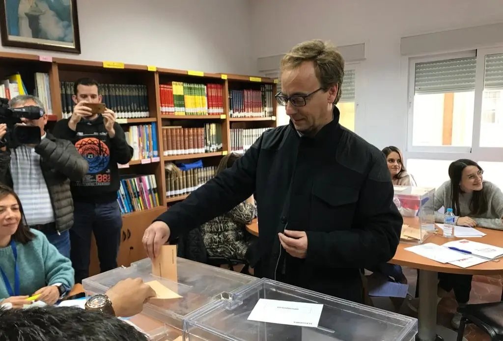 PHOTO-2019-11-10-11-08-52