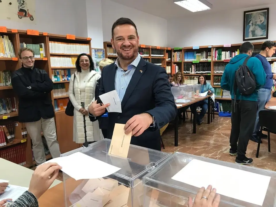 PHOTO-2019-11-10-11-38-43