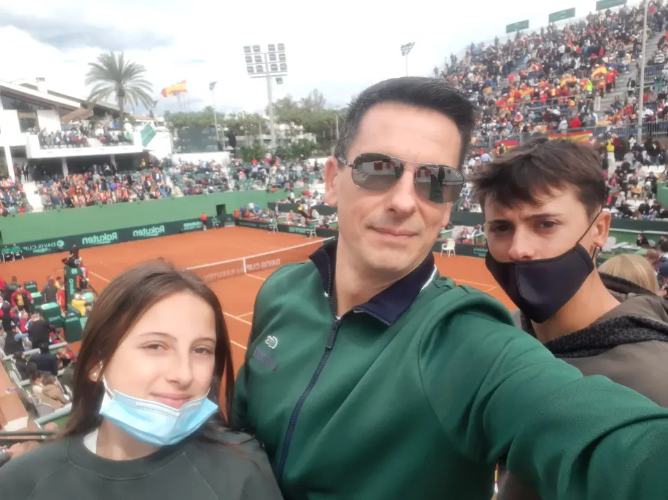 f4e57d41-4165-4b15-8535-ec24acaaea5c