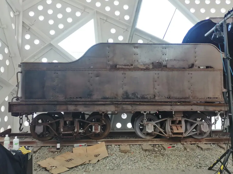 locomotora estación ferrocarril