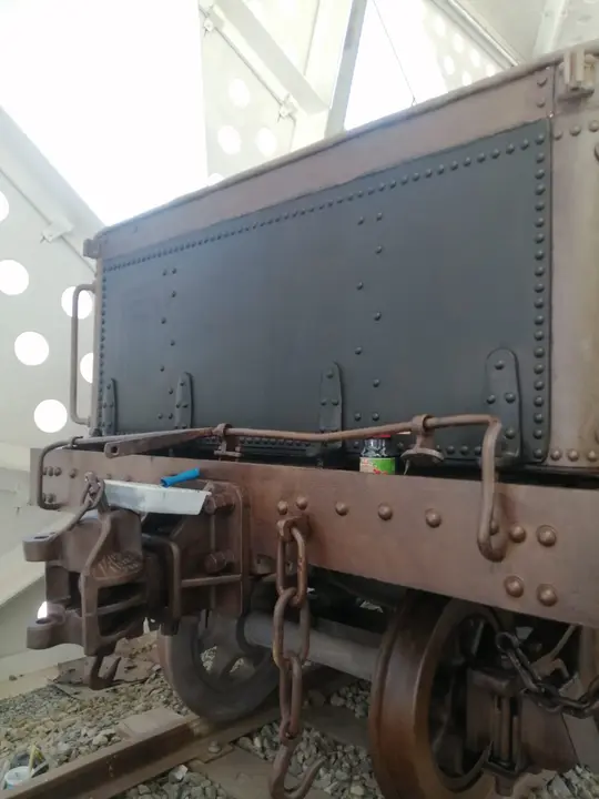 locomotora estación ferrocarril