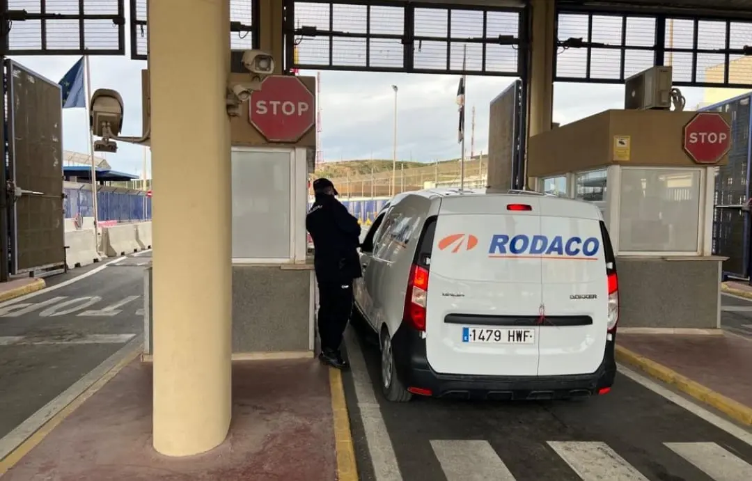 España y Marruecos realizan nuevos pasos de mercancías a través de las aduanas de Ceuta y Melilla