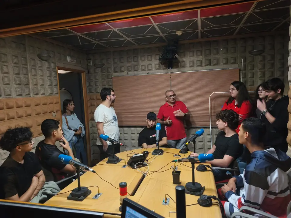 Visita alumnado Imagen y Sonido IES Siete Colinas RTVCE