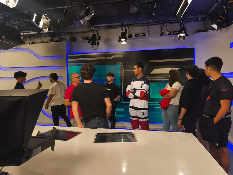 Visita alumnado Imagen y Sonido IES Siete Colinas RTVCE