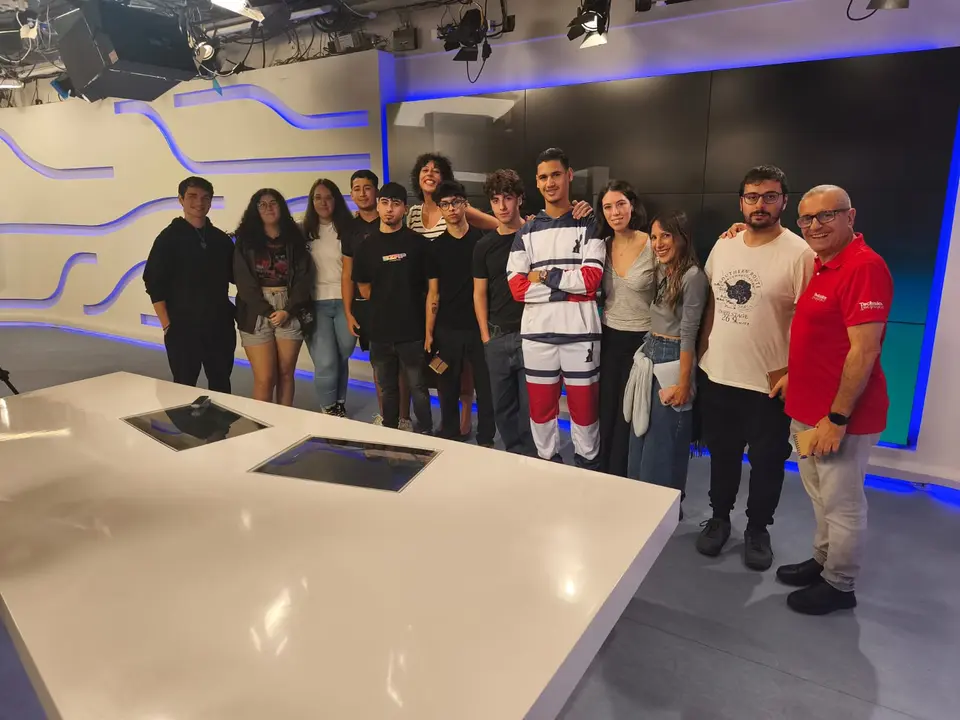 Visita alumnado Imagen y Sonido IES Siete Colinas RTVCE