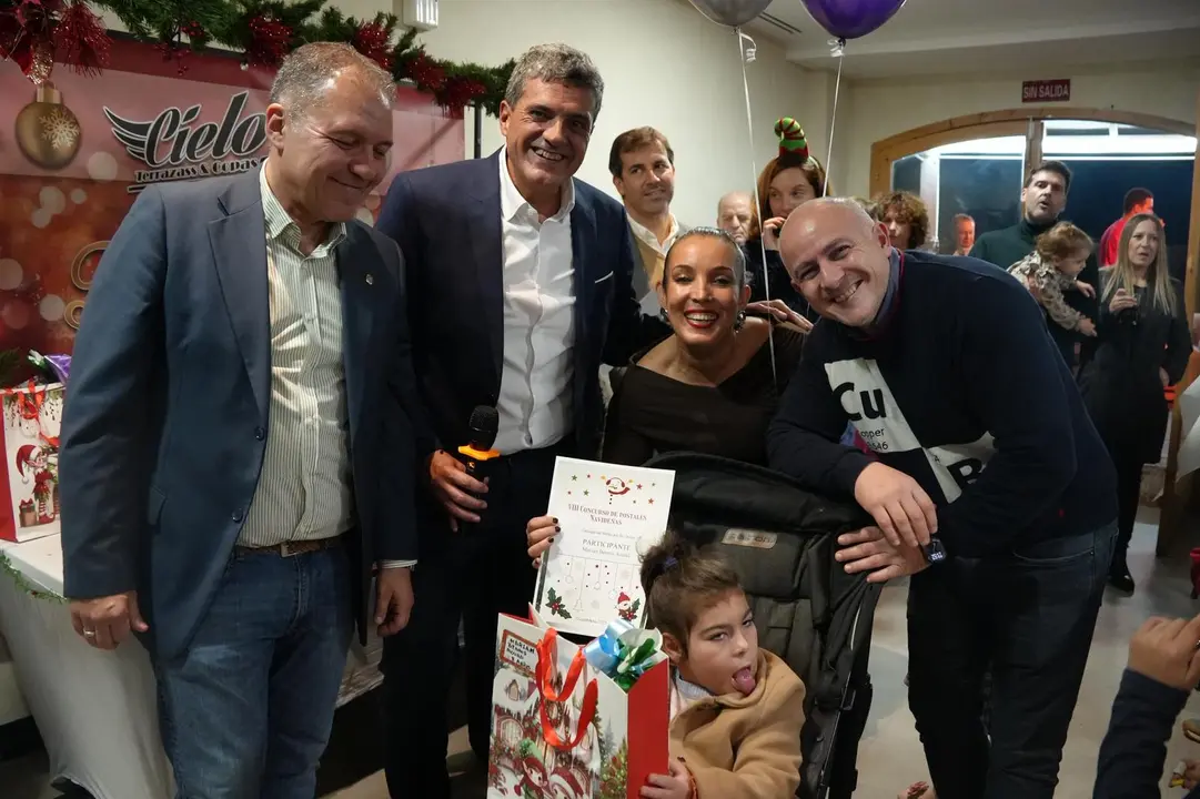 2025 - 12 - 18  - Cena Navidad COMCE - 12