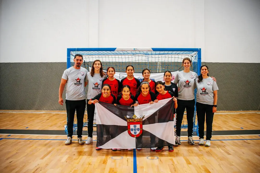 Ram&oacute;n y Cajal F&eacute;minas Sub-12