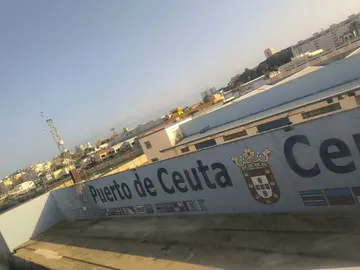 puerto ceuta letrero