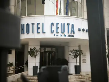 hotel puerta de &aacute;frica