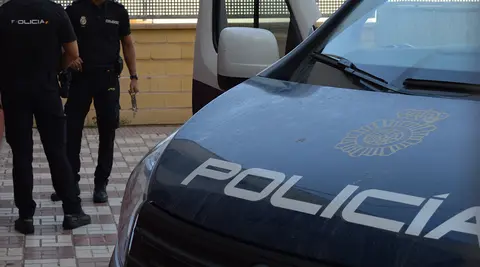 polic&iacute;a nacional 2