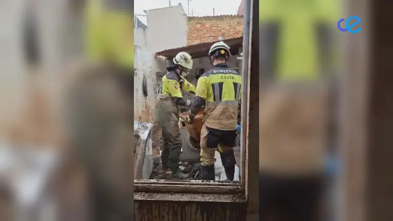 BOMBEROS DE CEUTA EN VALENCIA POR LA DANA
