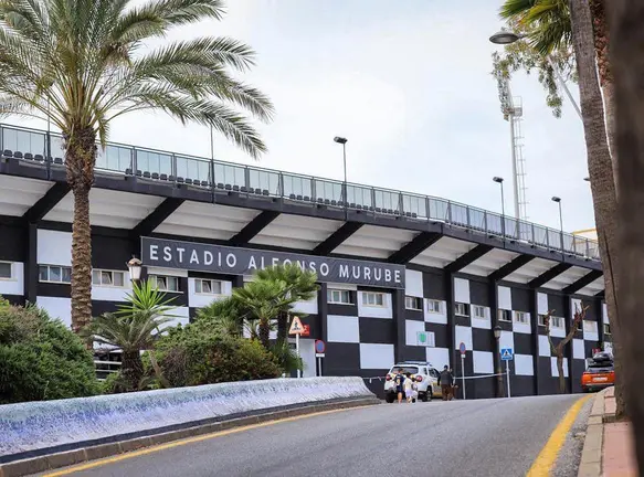 Imagen exterior del estadio Alfonso Murube