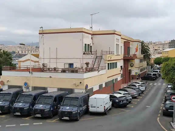 polic&iacute;a nacional jefatura