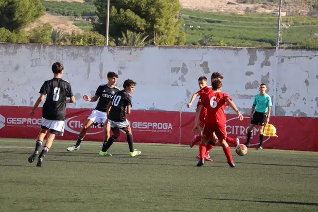 Un momento del partido disputado por los cadetes de Ceuta y La Rioja