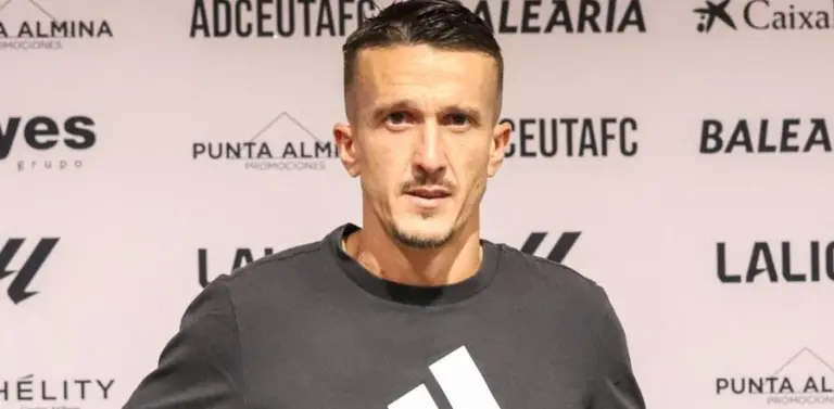 Salvi Sánchez, jugador de la AD Ceuta