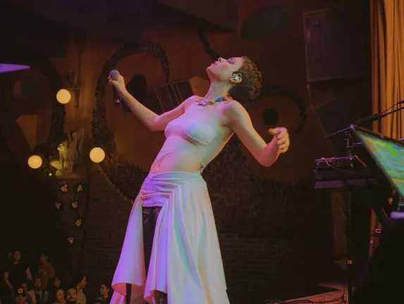 Sila-Lua-live-Mexico-3-1024