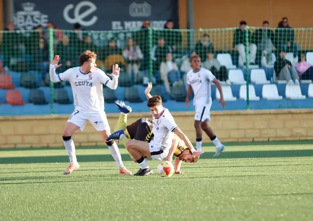 Un momento del partido disputado este s&aacute;bado en el Jos&eacute; Mart&iacute;nez 'Pirri'
