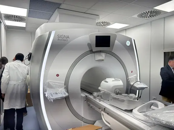 resonancia magn&eacute;tica hospital