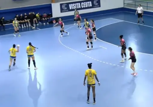 Una imagen del partido disputado este s&aacute;bado en el pabell&oacute;n La Libertad