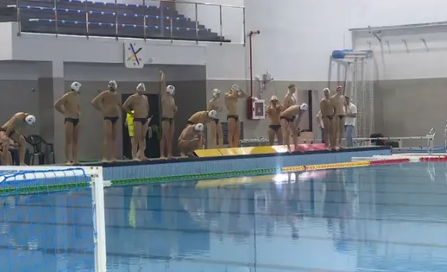 Los integrantes del CN Caballa, antes de su partido frente al Terrassa