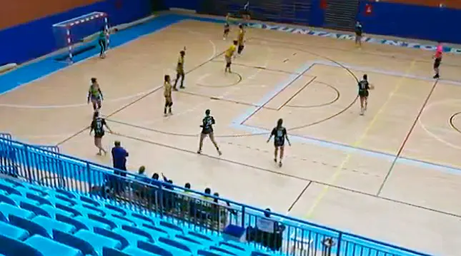 Un momento del choque disputado por el Estudiantes en Torrej&oacute;n