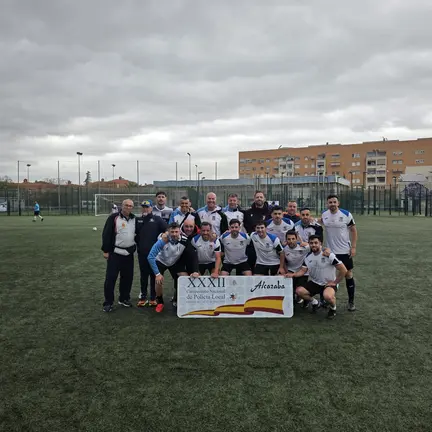 El equipo de la Polic&iacute;a Local de Ceuta, antes de uno de sus partidos de f&uacute;tbol