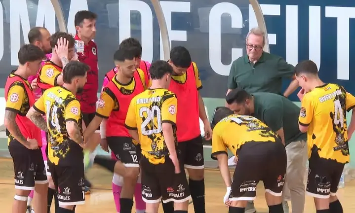 Los imperialistas, durante un tiempo muerto en el 'Guillermo Molina'