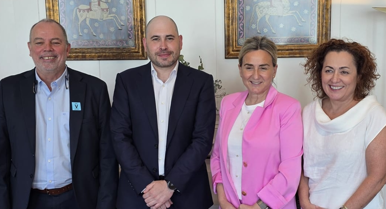 triano ministra educaci&oacute;n