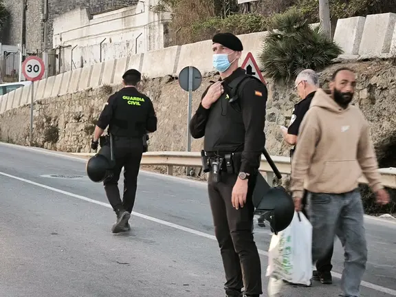 guardias civiles inmigrantes