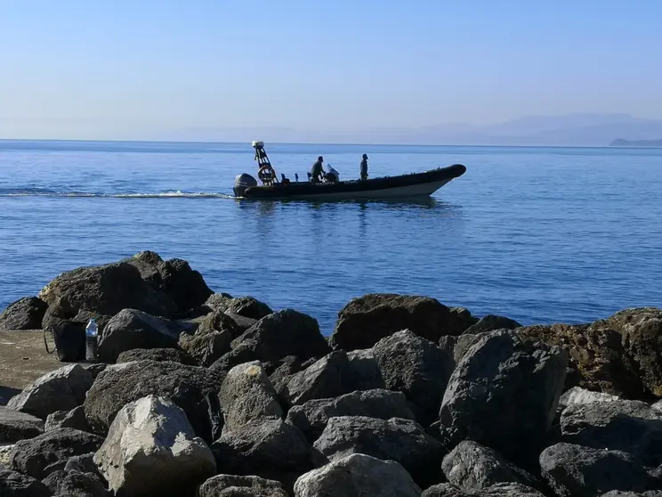 LANCHA GUARDIA CIVIL FRONTERA