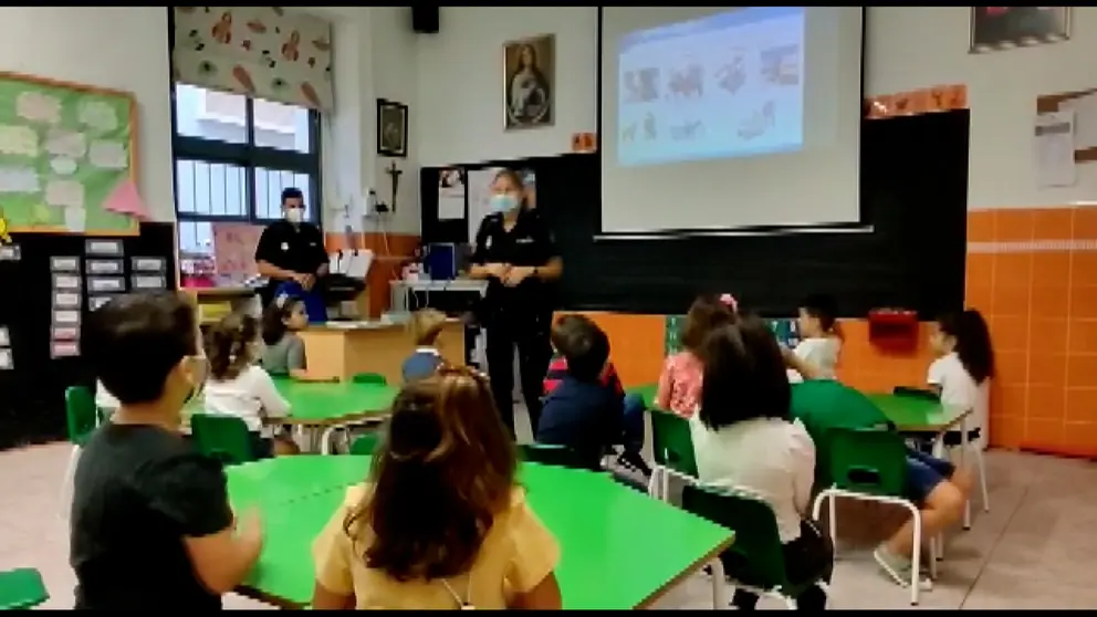 Charla Policia Nacinal en Colegio San Agustin