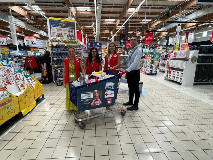 ENTREGA MATERIAL CARREFOUR CRUZ ROJA