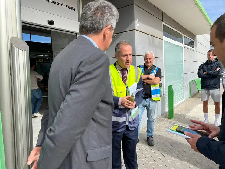 Delegado del Gobieno en simulacro helipuerto