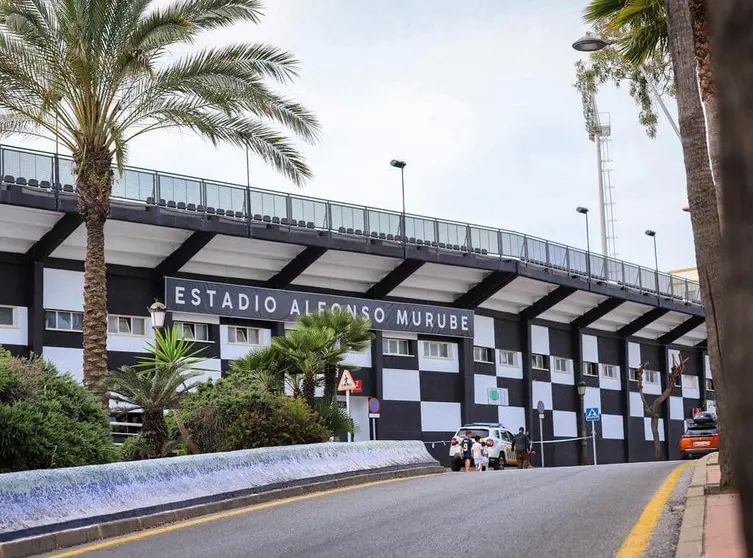 Imagen exterior del estadio Alfonso Murube