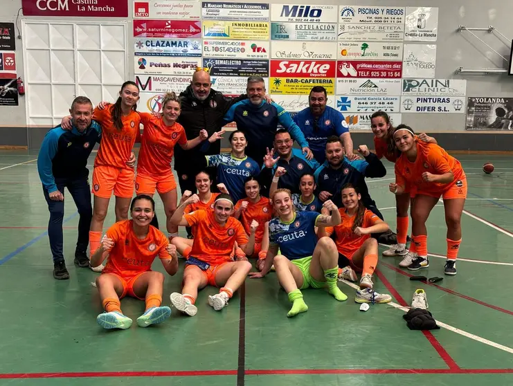 Las integrantes del Camoens celebran su victoria en Mora