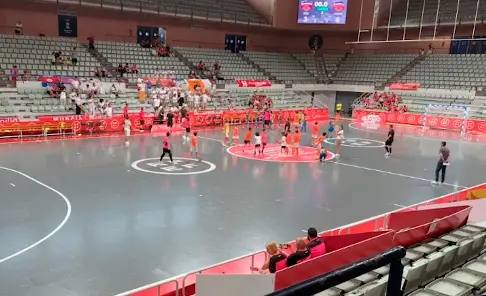 Imagen del final del partido en el Palacio de los Deportes de Murcia