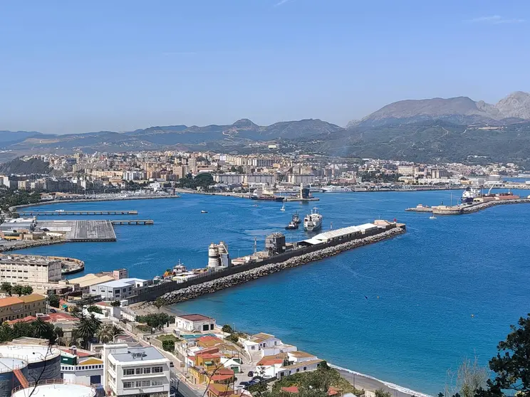 vista ceuta puerto
