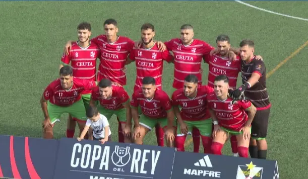 Formación del Sporting de Ceuta, antes de medirse al Maracena