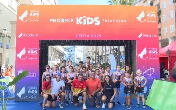 Foto de familia de los participantes más pequeños