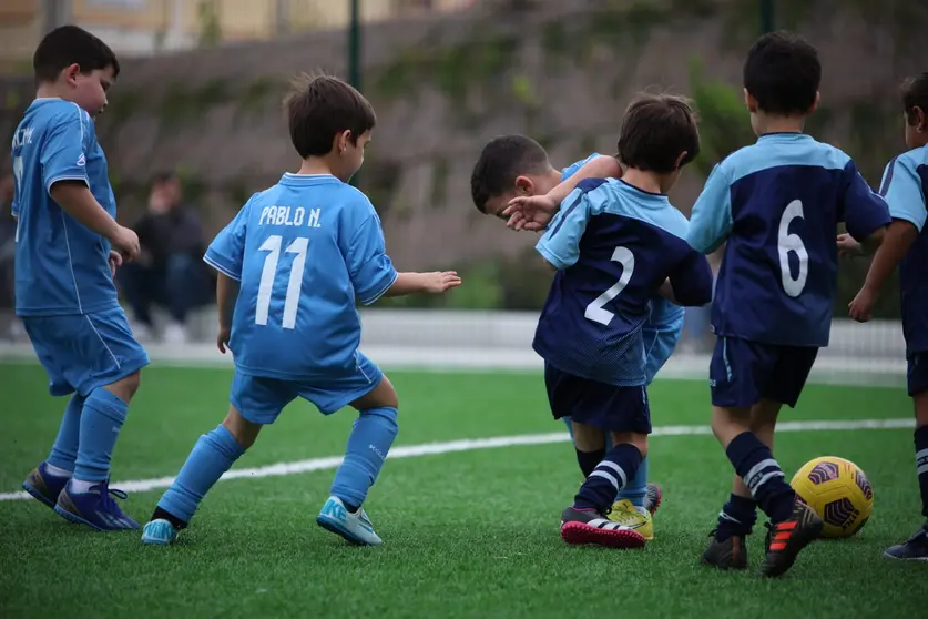 Un total de 18 equipos participan en la competición