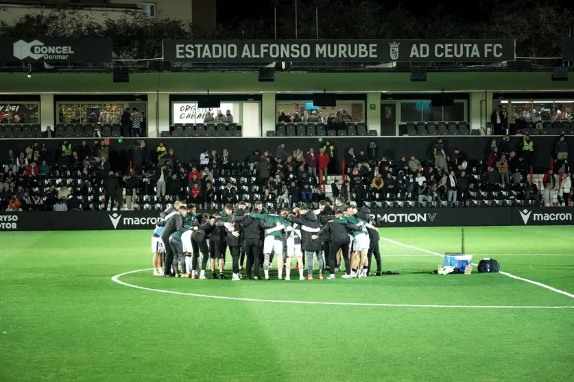 El Alfonso Murube podr&iacute;a tener todas sus gradas cubiertas, no solo la Tribuna