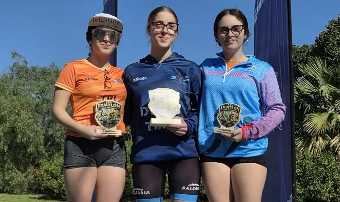 El podio Junio Femenino, copado por las tres corredoras del Tridingo