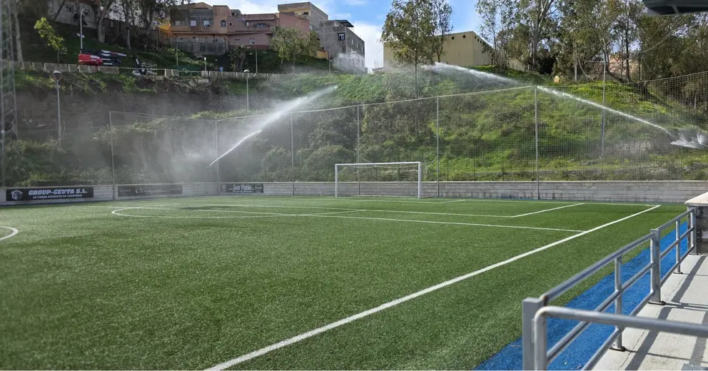 Las instalaciones se reabren, de momento, sin poder utilizarse los vestuarios