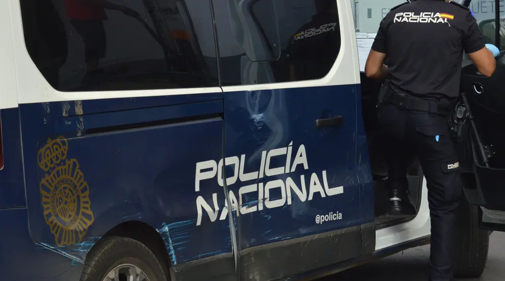 polic&iacute;a nacional 5