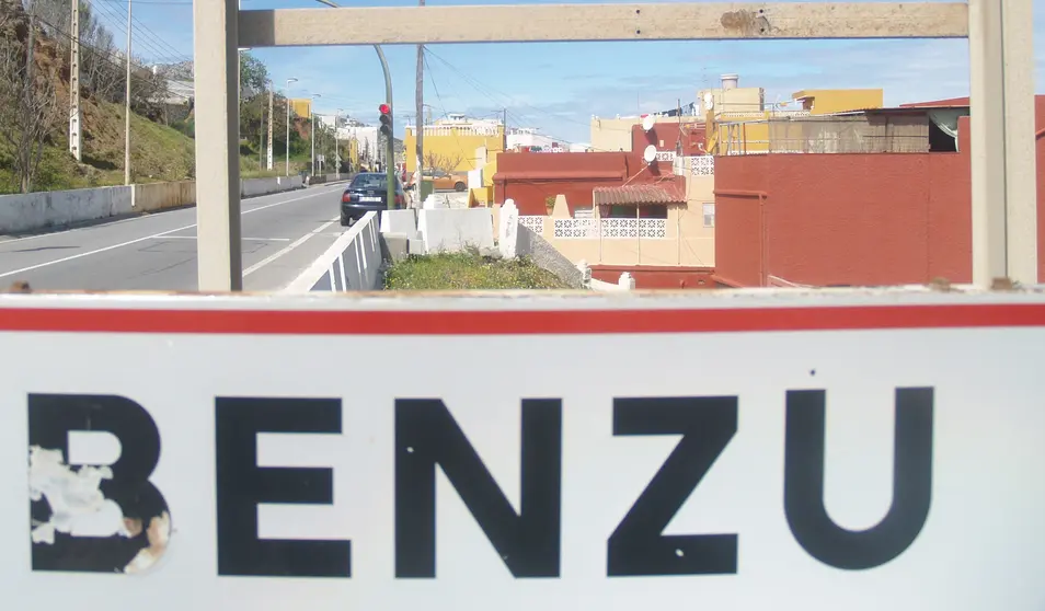 benz&uacute; letrero