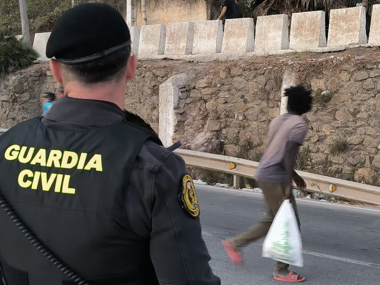 guardia civil inmigrante