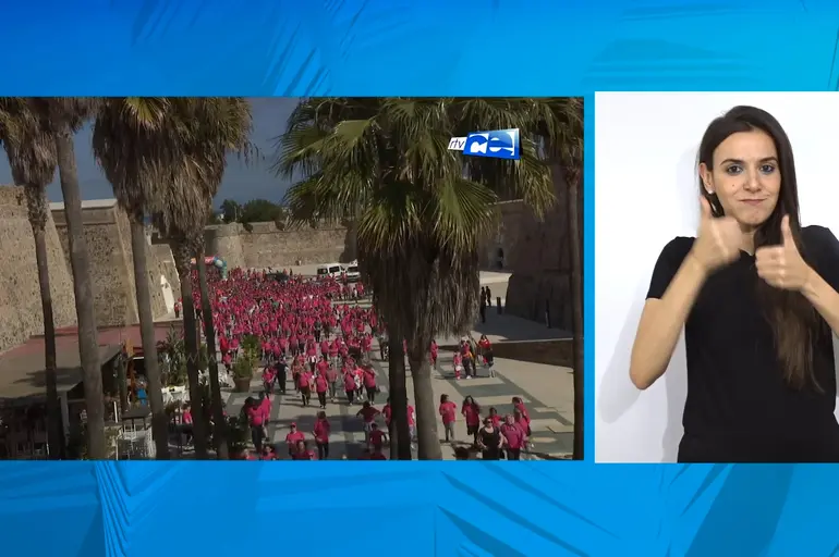 Una marea rosa invade de solidaridad las calles ceutíes