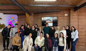 Corresponsales juveniles