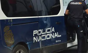 polic&iacute;a nacional 5